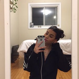 Meet your Posher, Acsa